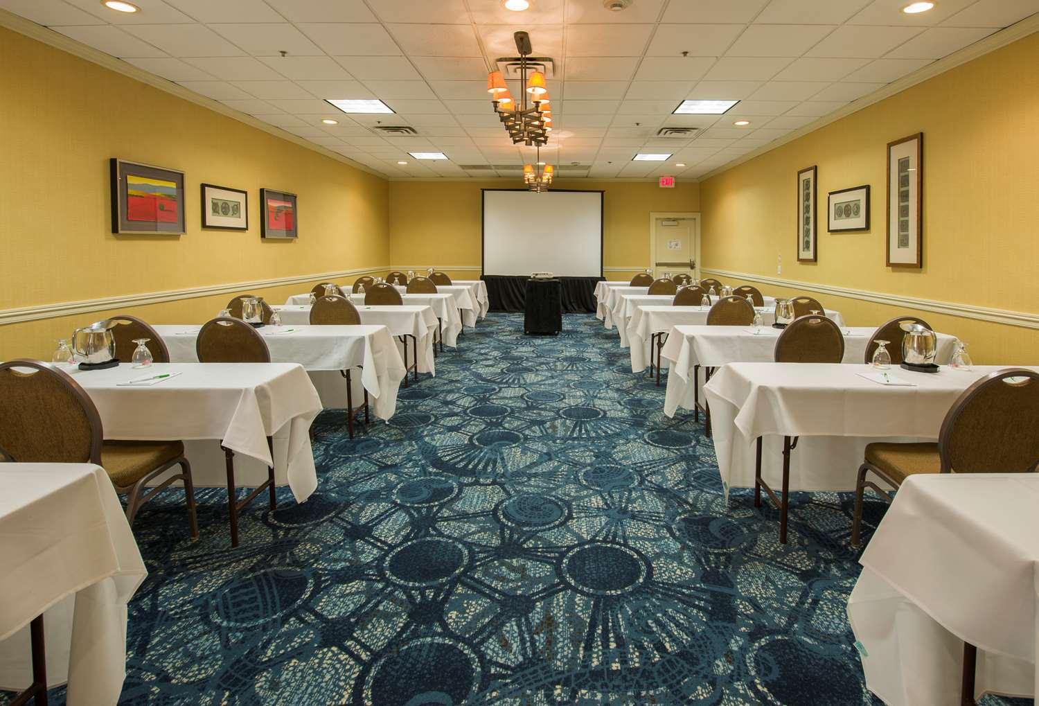 Best Western Plus Strongsville Cleveland Exterior foto