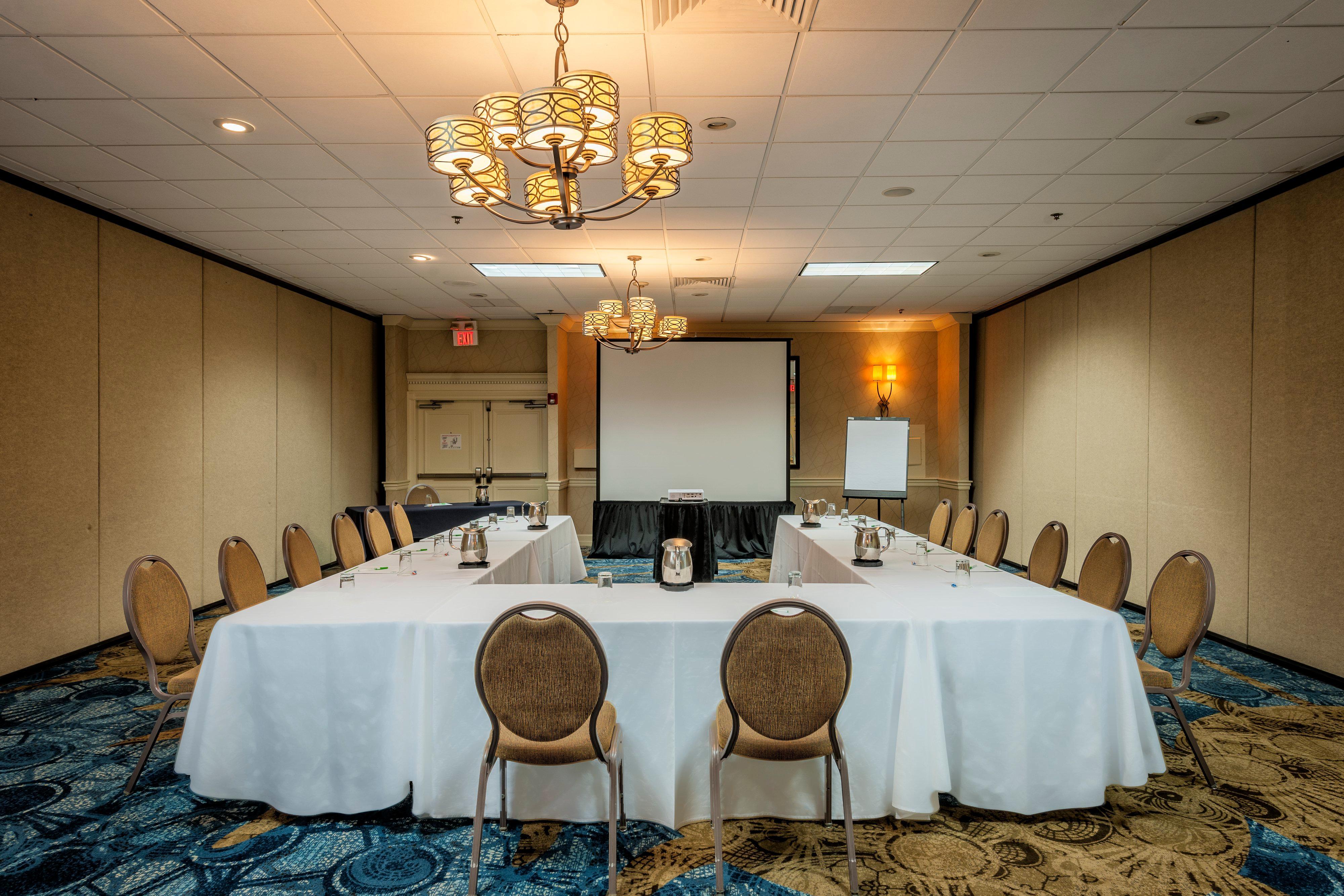 Best Western Plus Strongsville Cleveland Exterior foto