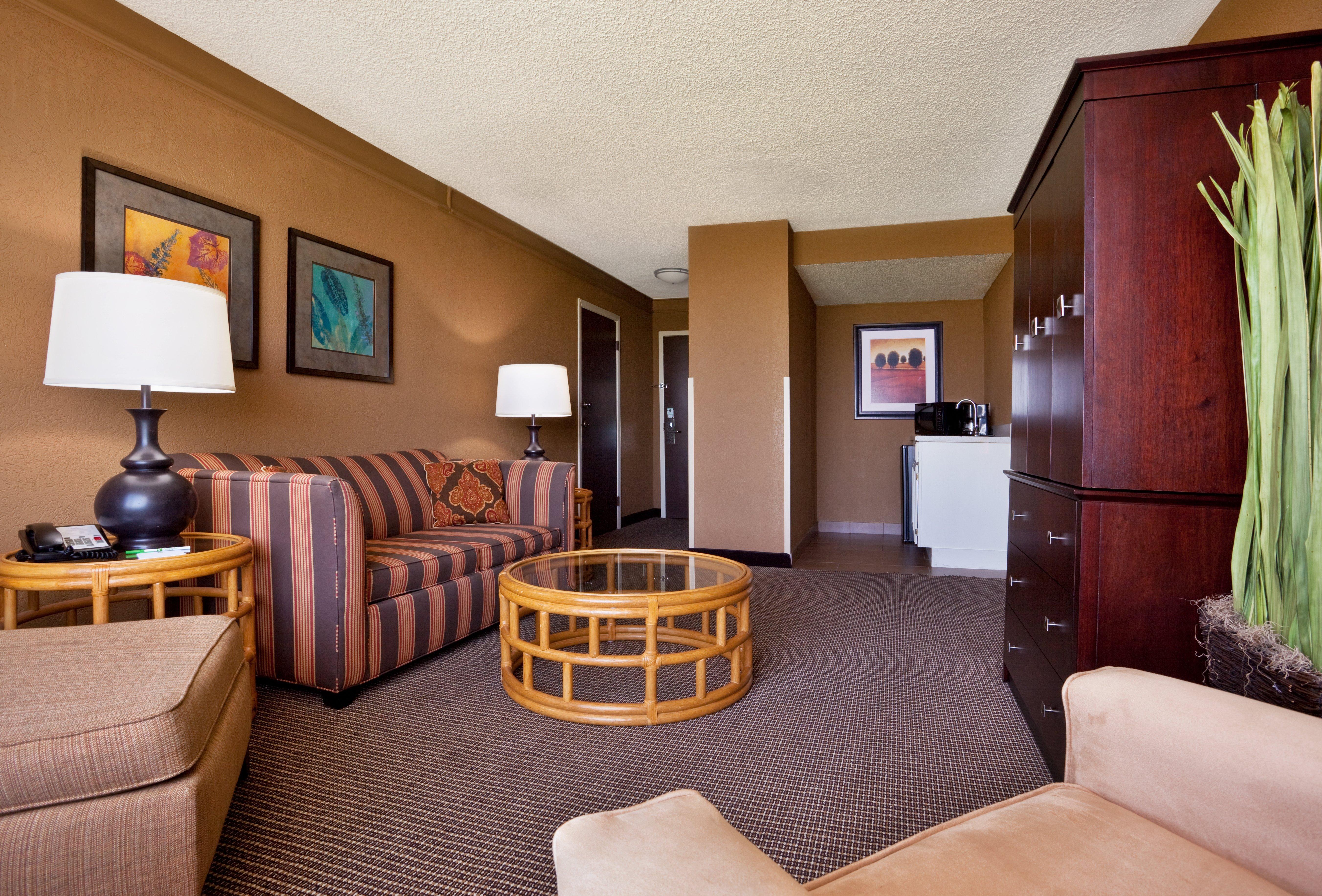 Best Western Plus Strongsville Cleveland Exterior foto